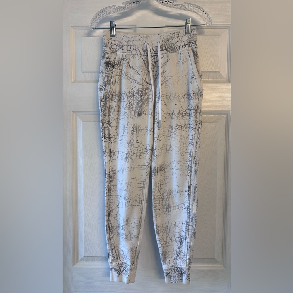 Lululemon Warm Down Jogger 7/8 length